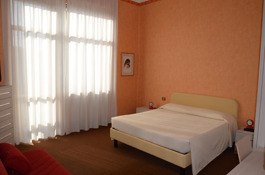 Hotel Corona Térmoli Exterior foto